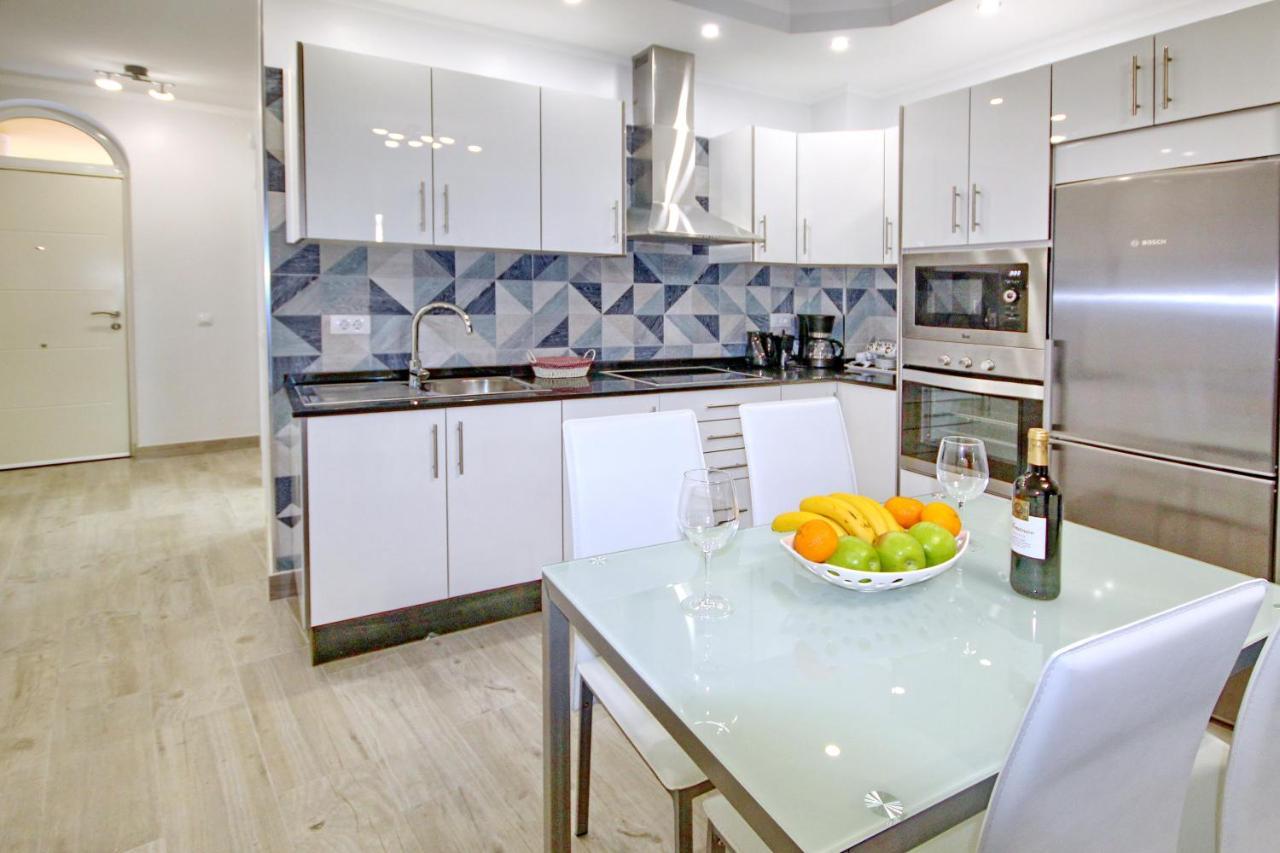 Modern Apartment In Complex With Pool In Costa Adeje Esterno foto